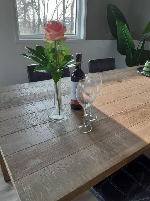 B&B Weidse Blik Ingelum Engelum ภายนอก รูปภาพ